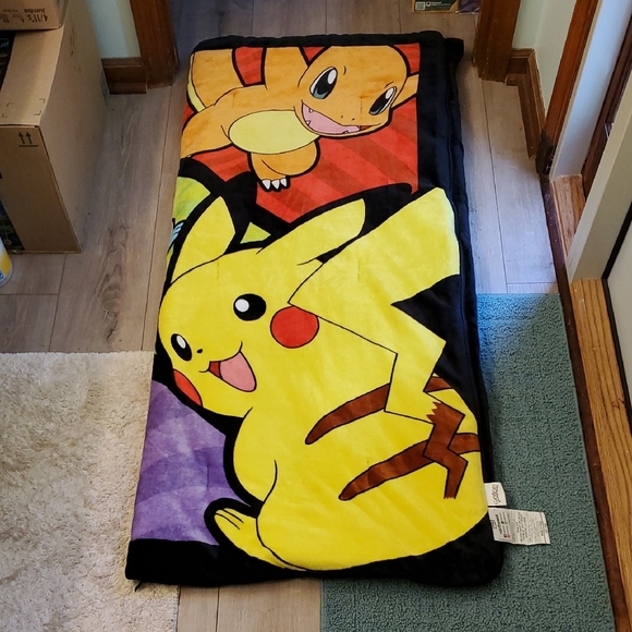 Pokemon Youth Zippered Slumber Bag - Picture 3 of 4